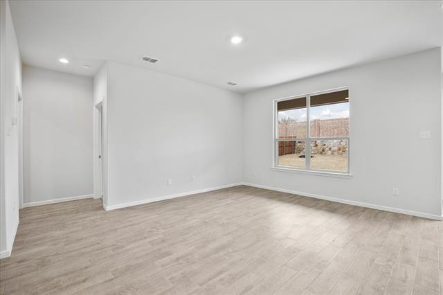 Building Photo - 2220 Barnwell Dr