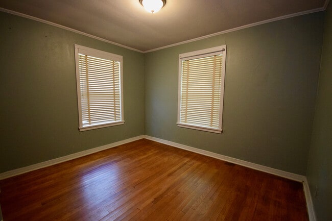 Building Photo - Spacious Home with lots of updates