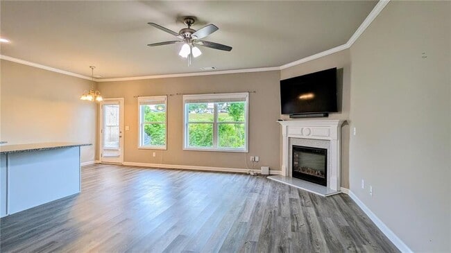 Building Photo - 3668 Acorn Dr