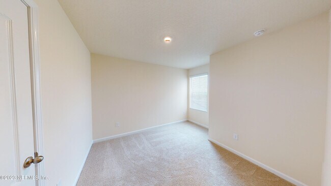 Building Photo - 4072 Oak Mill Rd
