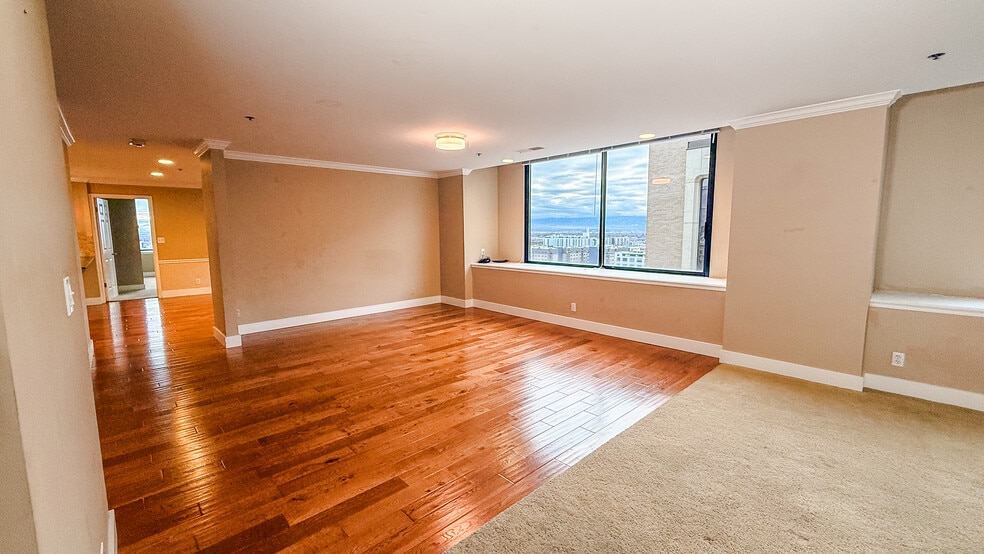 Building Photo - 44 W Broadway