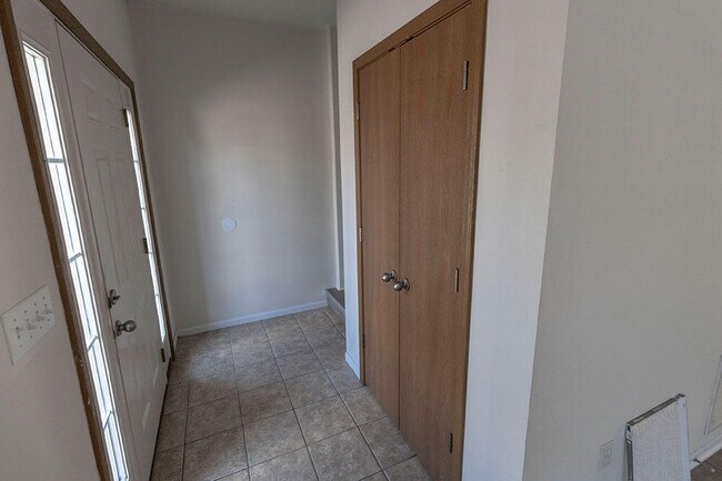 Building Photo - 1621 Citadel Dr