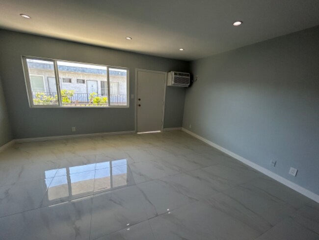 Building Photo - 4660 Kester Ave