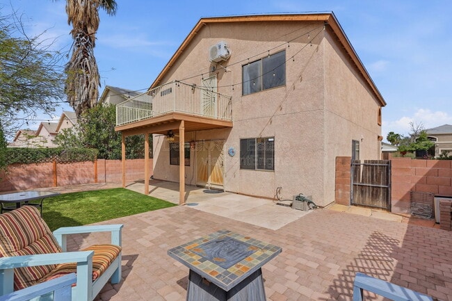 Building Photo - 10008 E Paseo San Ardo