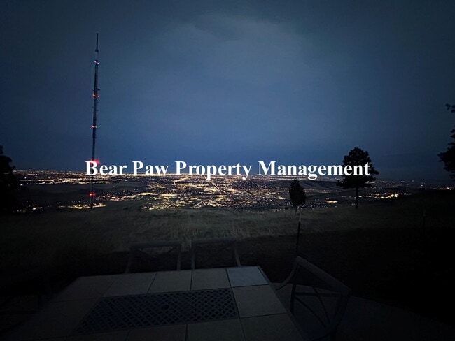 Building Photo - Views for Miles!!