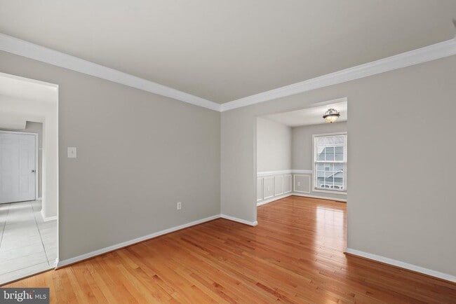 Building Photo - 16 Varone Dr