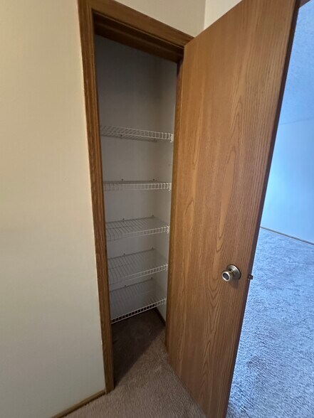 Building Photo - 5336 Bonner Dr