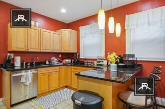 Building Photo - 4 bedroom in Boston MA 02120