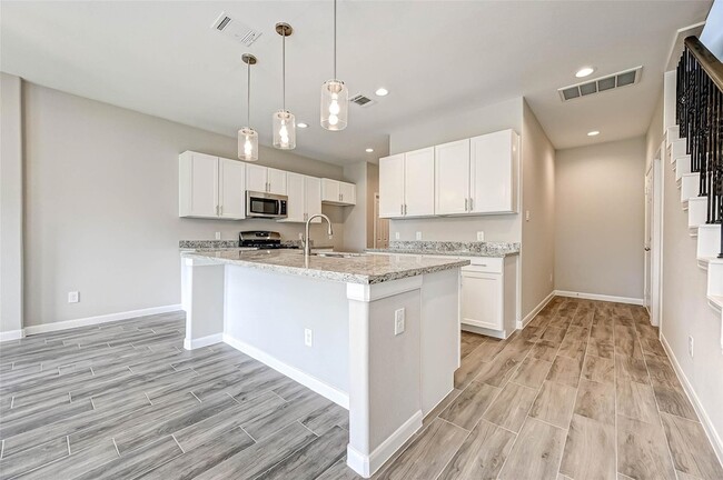 Building Photo - 17135 Wilthorne Colony Ct