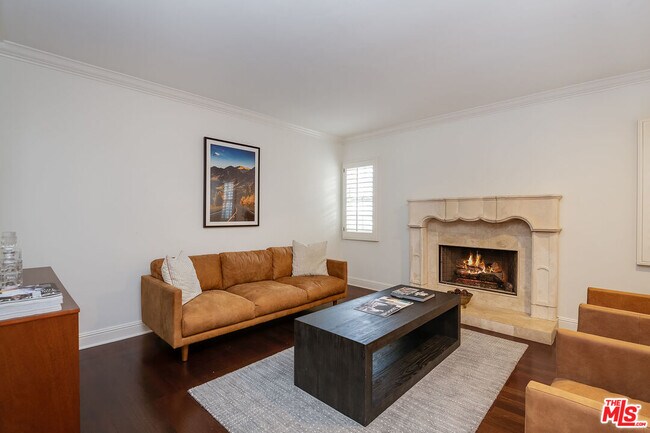 Building Photo - 4419 Clybourn Ave