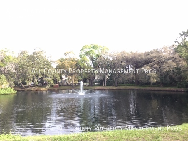 Building Photo - Beautiful Pet Friendly 2 Bed 1 Bath Apartm...