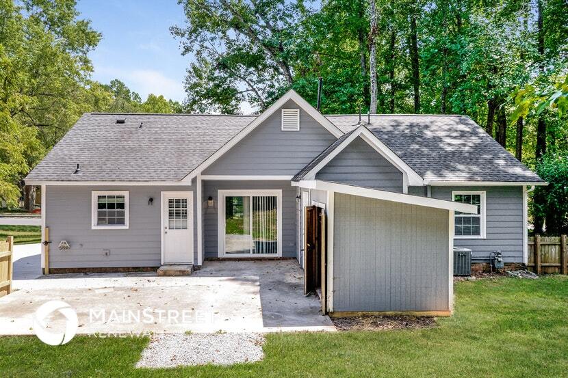 Building Photo - 1303 Bellingham Dr