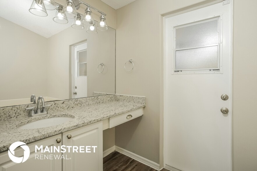 Building Photo - 839 Adour Dr