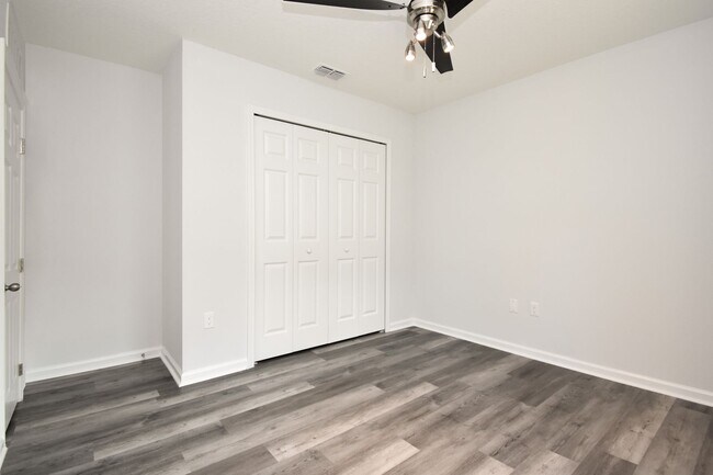 Building Photo - Modern 3BR/2BA Home in Desirable Westchest...