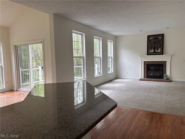 Building Photo - 4582 Devereux Drive