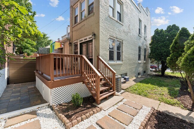 Building Photo - 2911 Sherman Ave NW