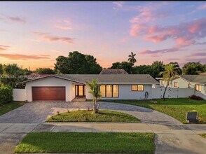Building Photo - 1415 W Camino Real # 1415