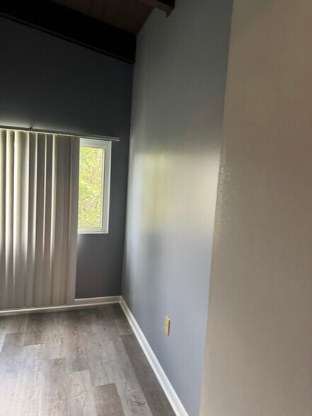 Building Photo - 11316 Cherry Hill Rd