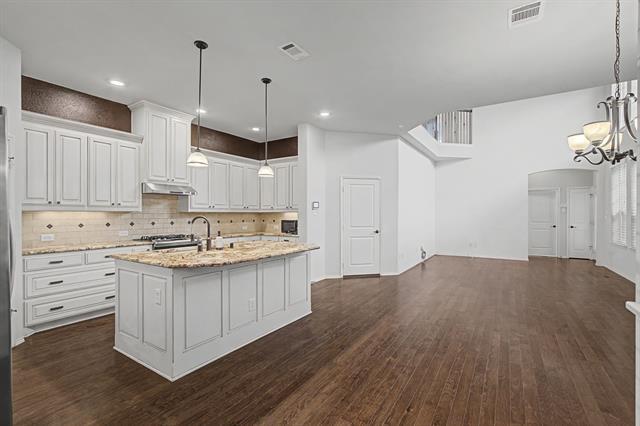 Building Photo - 228 Buckingham Ave