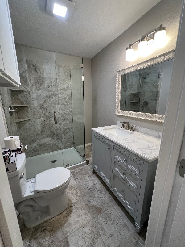 Building Photo - 900 Crazy Horse