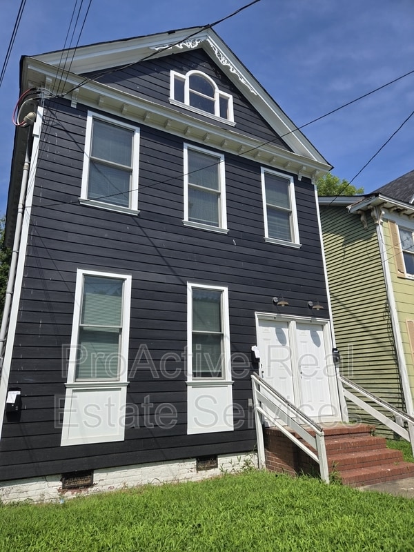 Building Photo - 126 Linden Ave