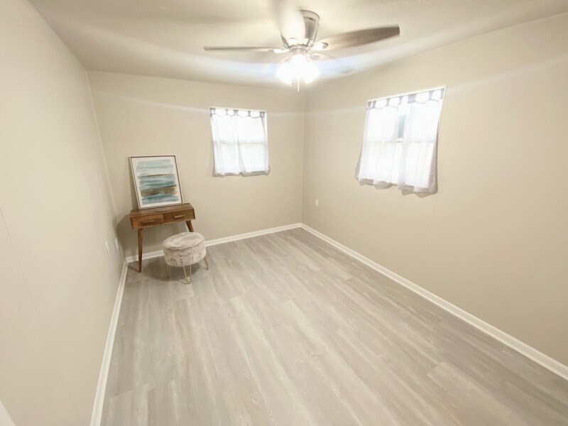 Building Photo - 3936 Oriole Ave