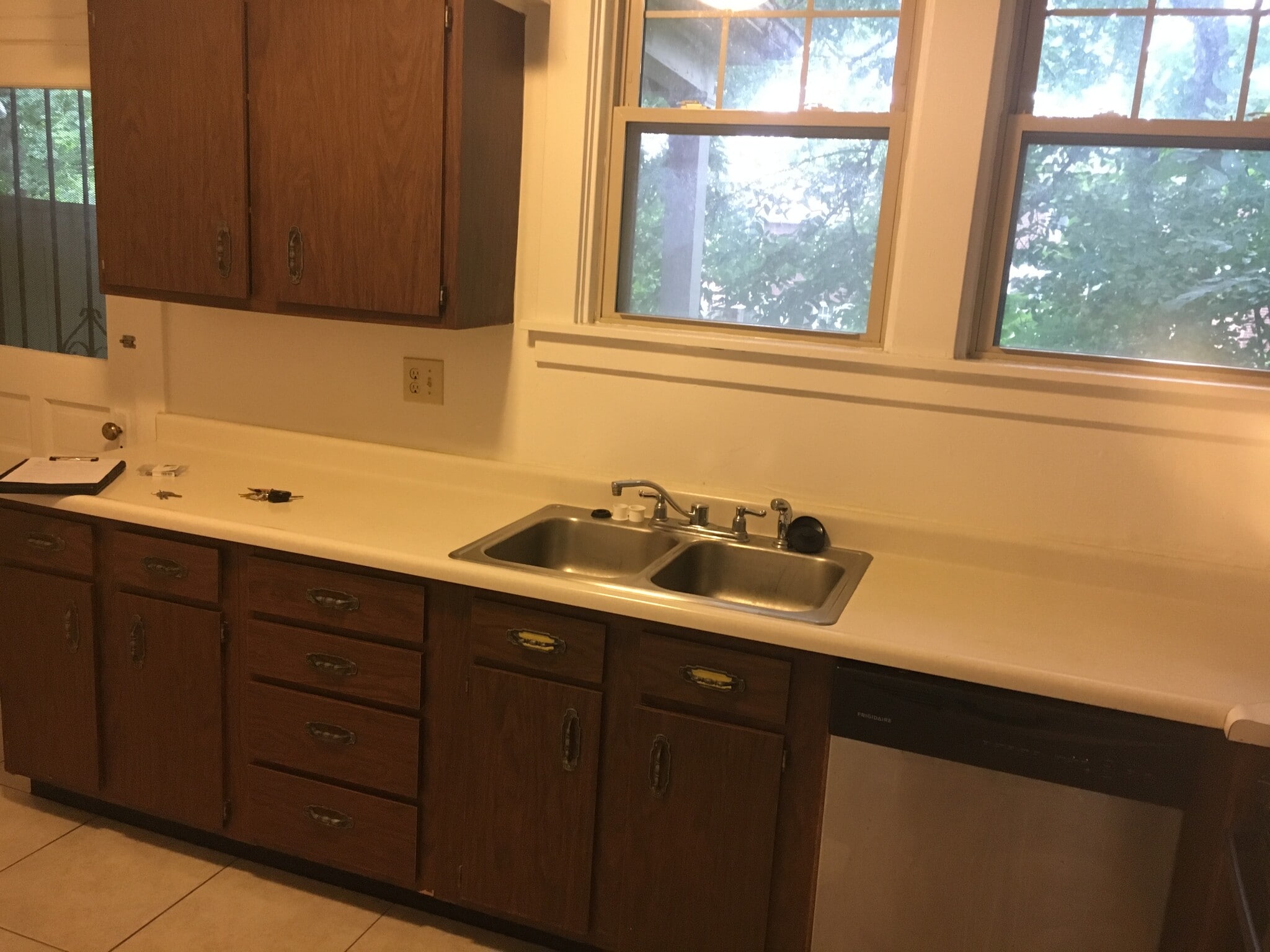 Building Photo - 912 Kennebec St