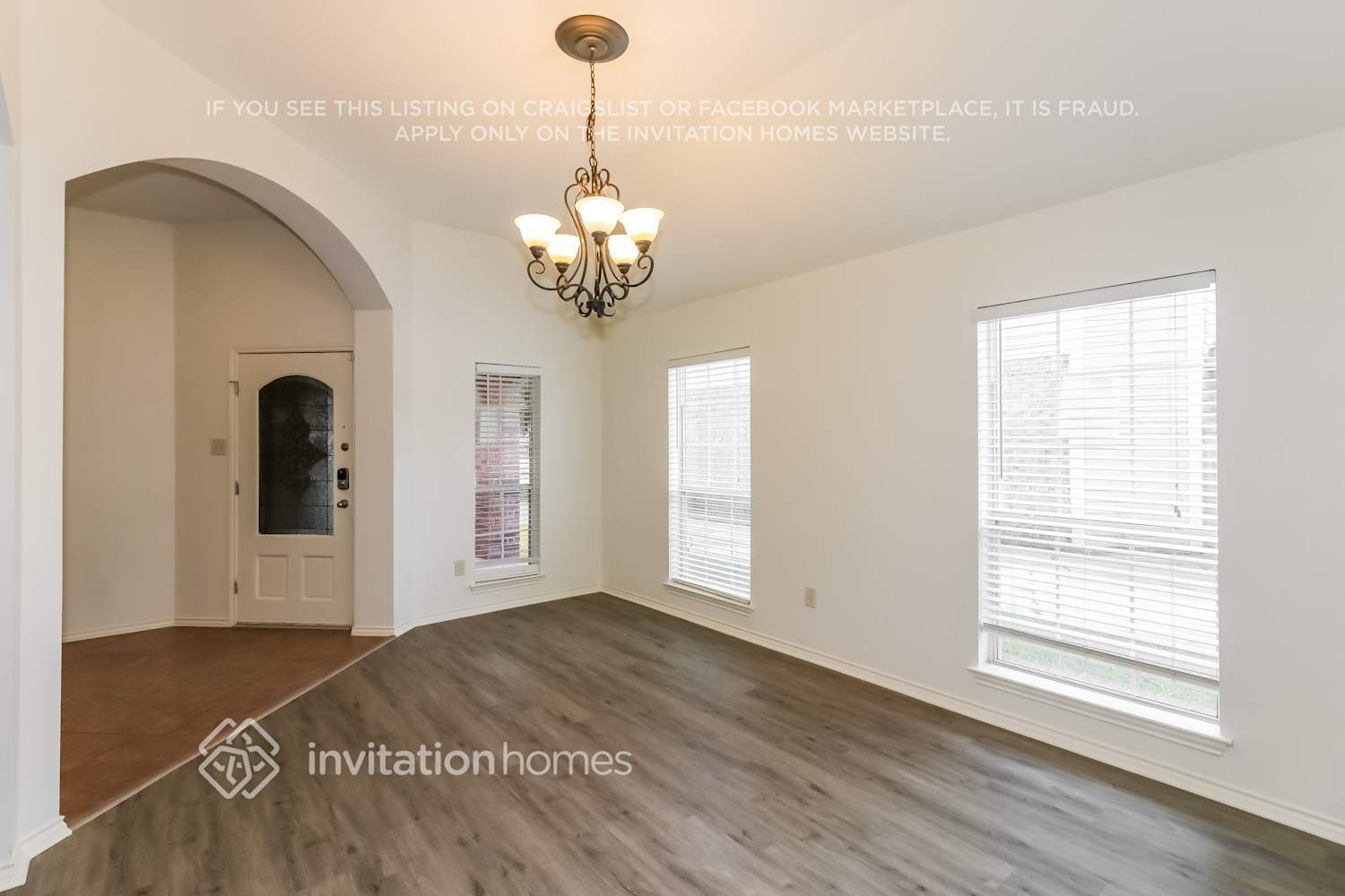 Building Photo - 17619 Sequoia View Ln