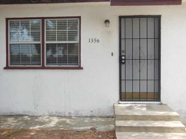 Building Photo - 135 S Verdugo Rd
