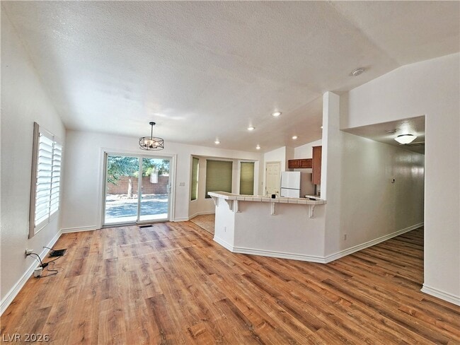 Building Photo - 5945 Badlands Ln