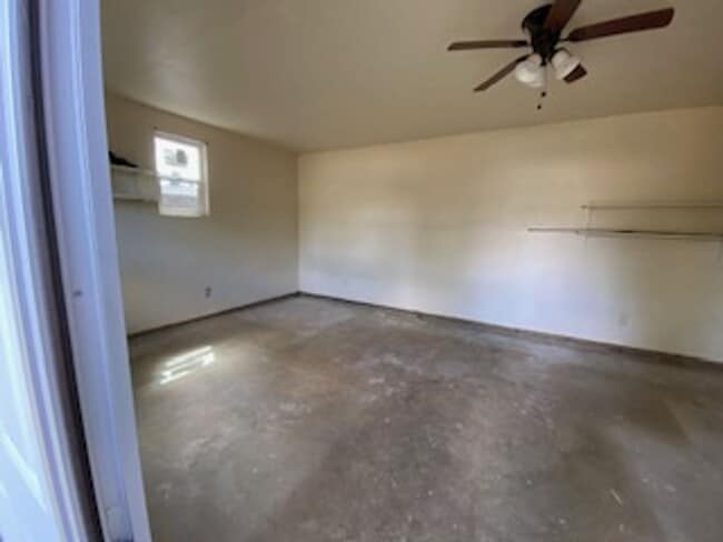 Building Photo - 3 Bedroom 1.5 Bath Ranch in Felida!