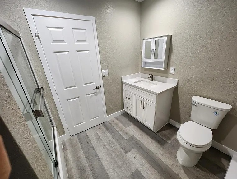 Building Photo - 984 El Camino Dr