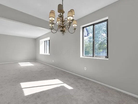 Building Photo - 652 Olde Towne Ave