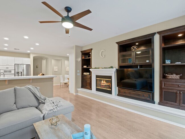 Building Photo - Cozy Stevenson Ranch Home on a Quiet Cul-De-Sac