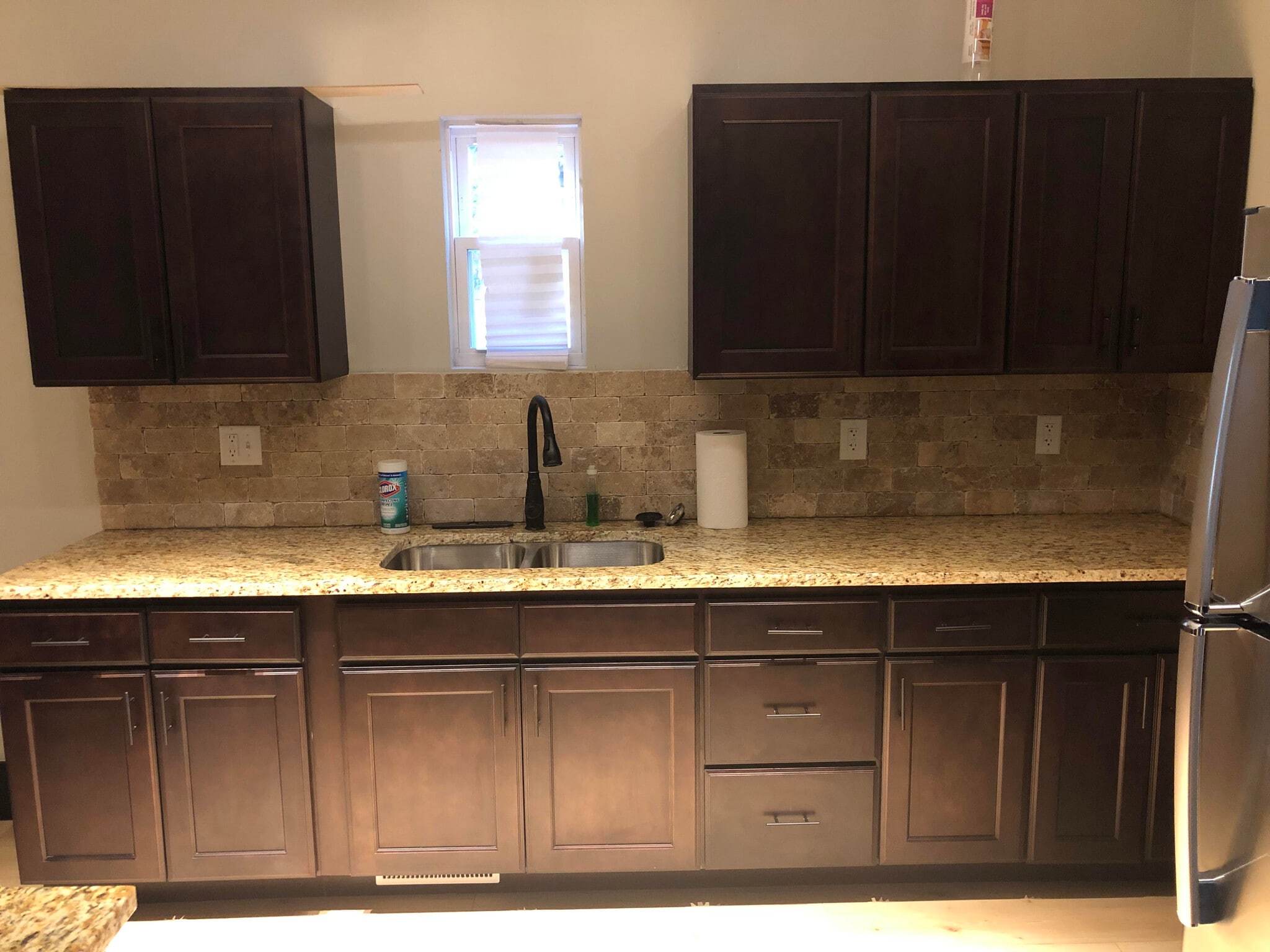 Kitchen - 886 Carpenter St