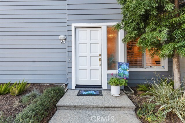 Building Photo - 85 Seaborough