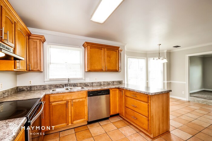 Building Photo - 117 Greenglen Dr