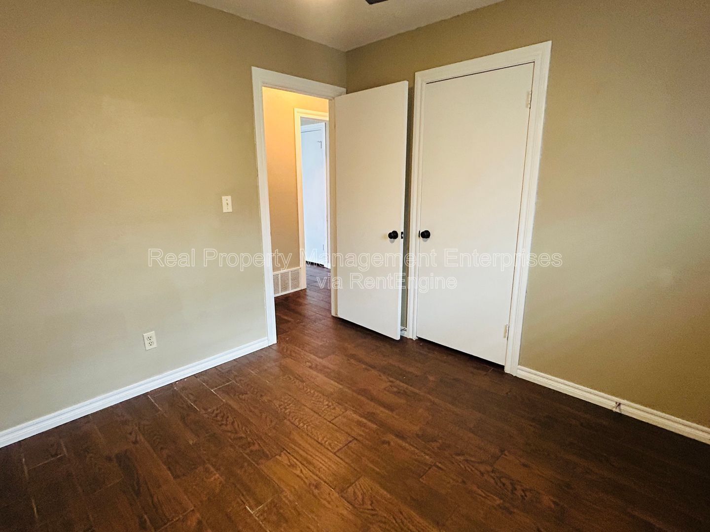 Building Photo - 701 NW 2nd St