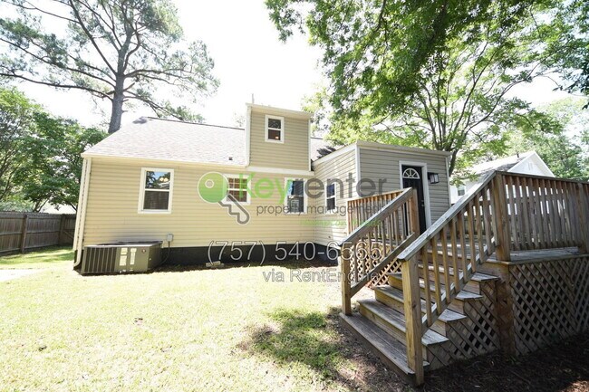 Building Photo - 3742 Atterbury St