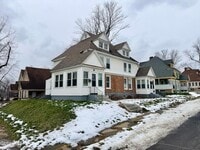 Building Photo - 39-41 Roosevelt Road Unit