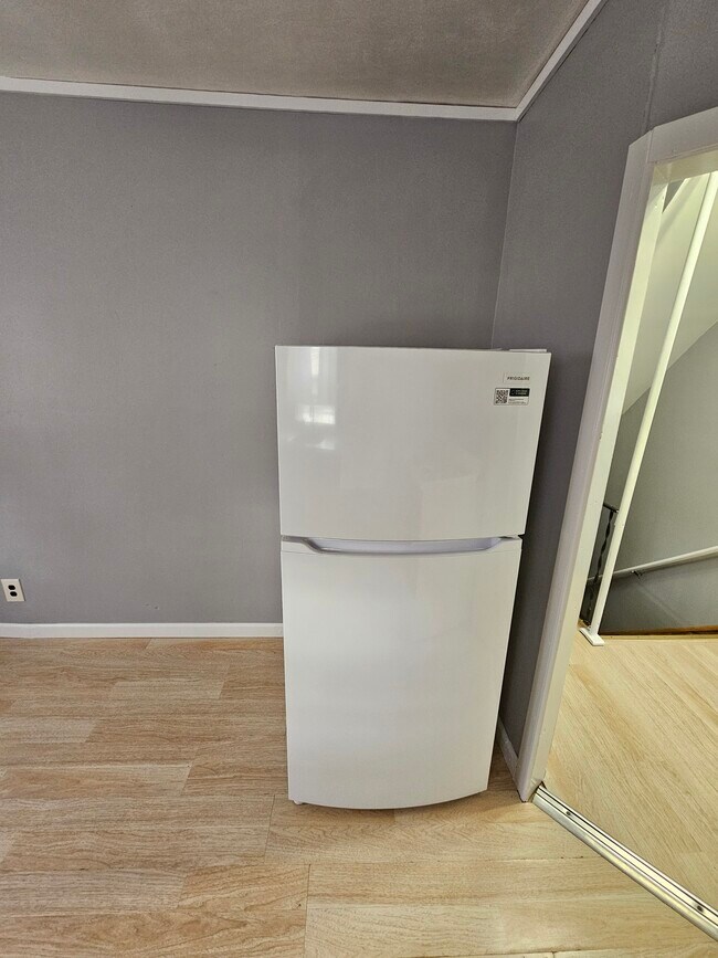 New Refrigerator - 26 Woodland Ave