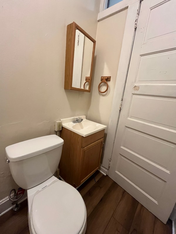 Building Photo - 149 E Gilman St