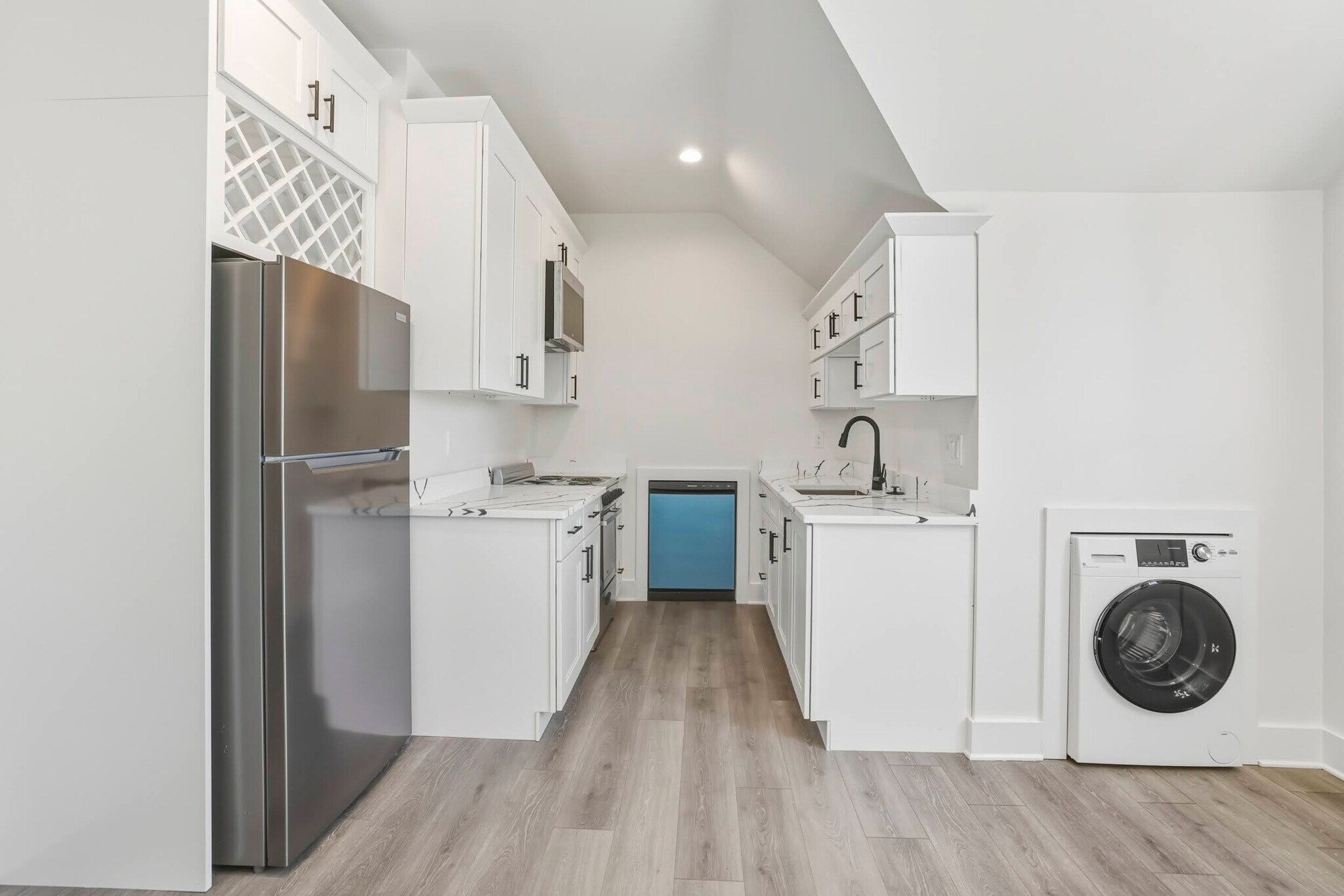 Building Photo - 4056 Biltmore Ave