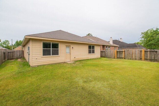 Building Photo - 25531 Forest Springs Lake