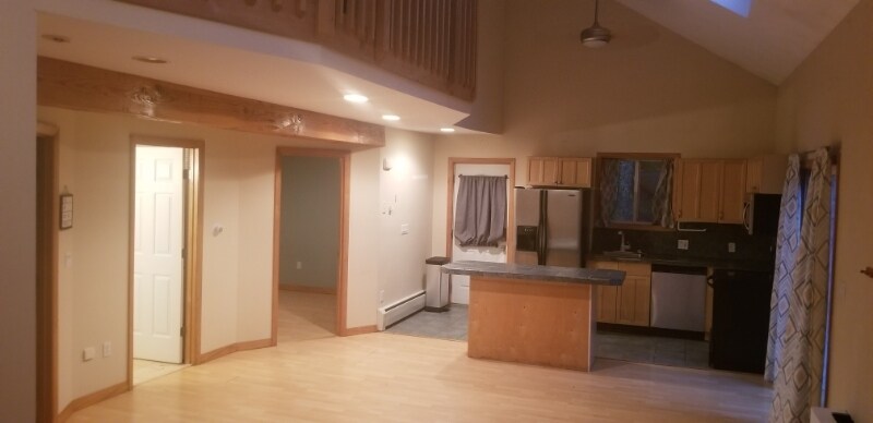 Building Photo - 4 Tristan Dr