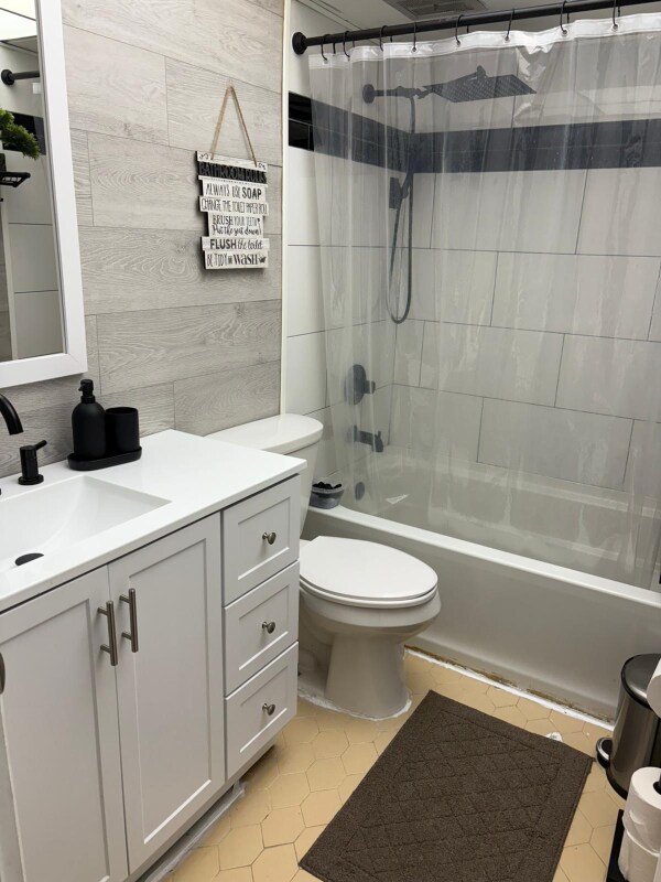 Building Photo - 1235 S Highland Ave