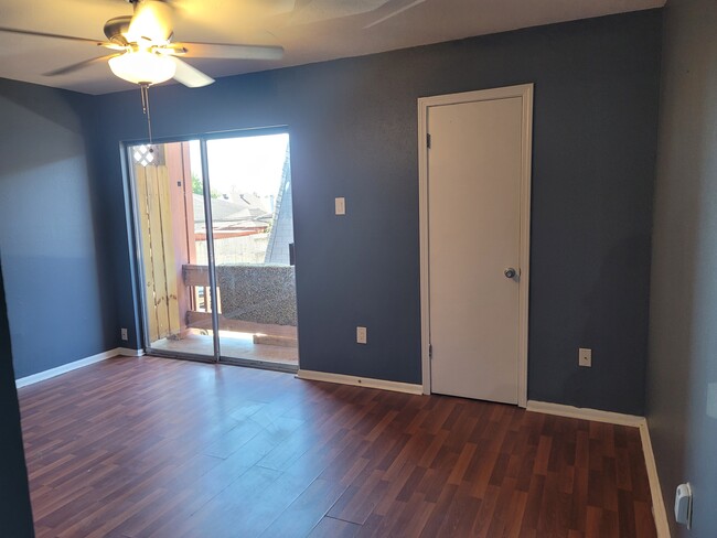 Master Bedroom - 811 Vouray Dr