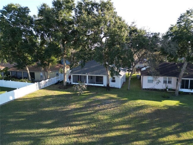 Building Photo - 2560 Tall Maple Loop