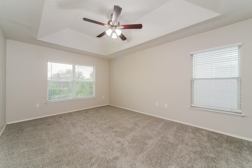Building Photo - 13028 Lily Pond Ct
