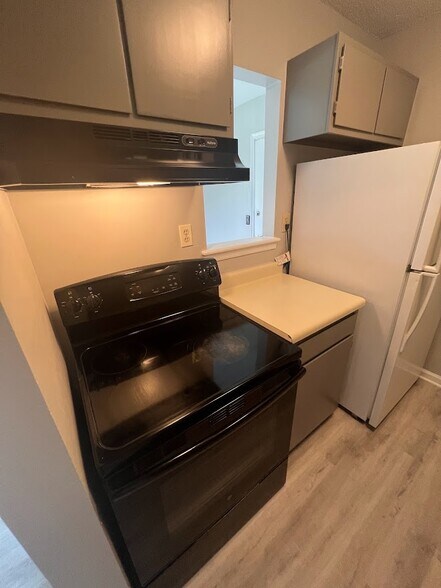 Building Photo - 509 Mystic Dr Unit H